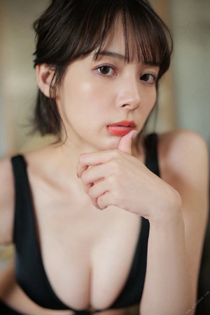 萧子涵 头像